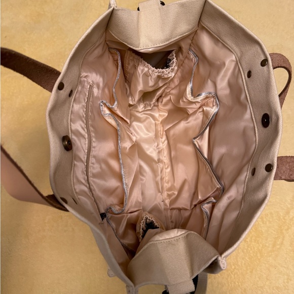 Bagging Rights cream colored tote bag - Picture 3 of 3